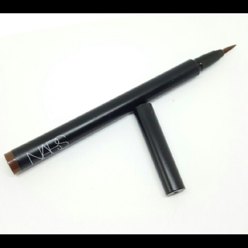 NARS Felt Tip Pen EYELINER STYLO NABUCCO